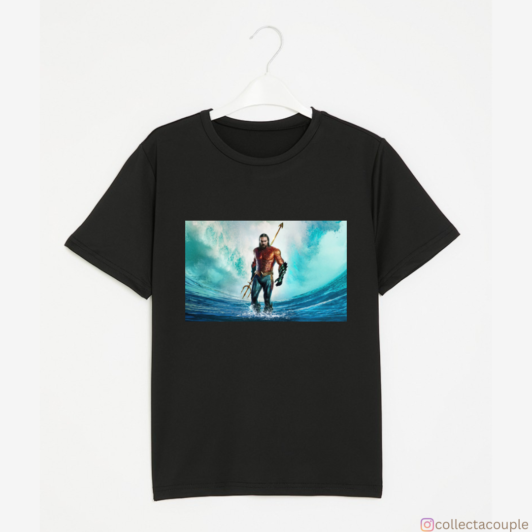 Aquaman: Pose Unisex T-shirt