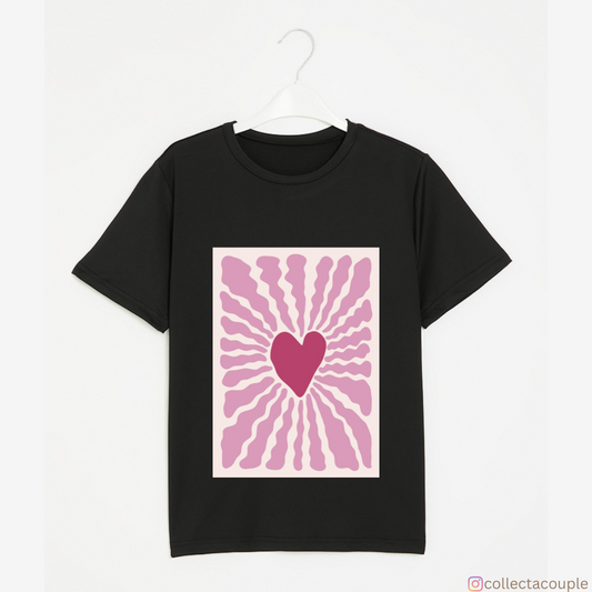 Pink heart: Graphic Unisex T-shirt