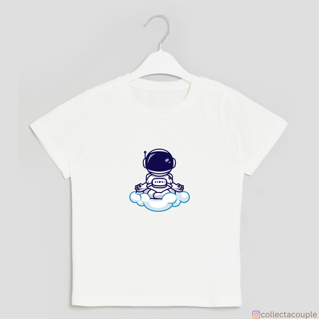 Astronaut: Meditating in clouds Unisex T-shirt