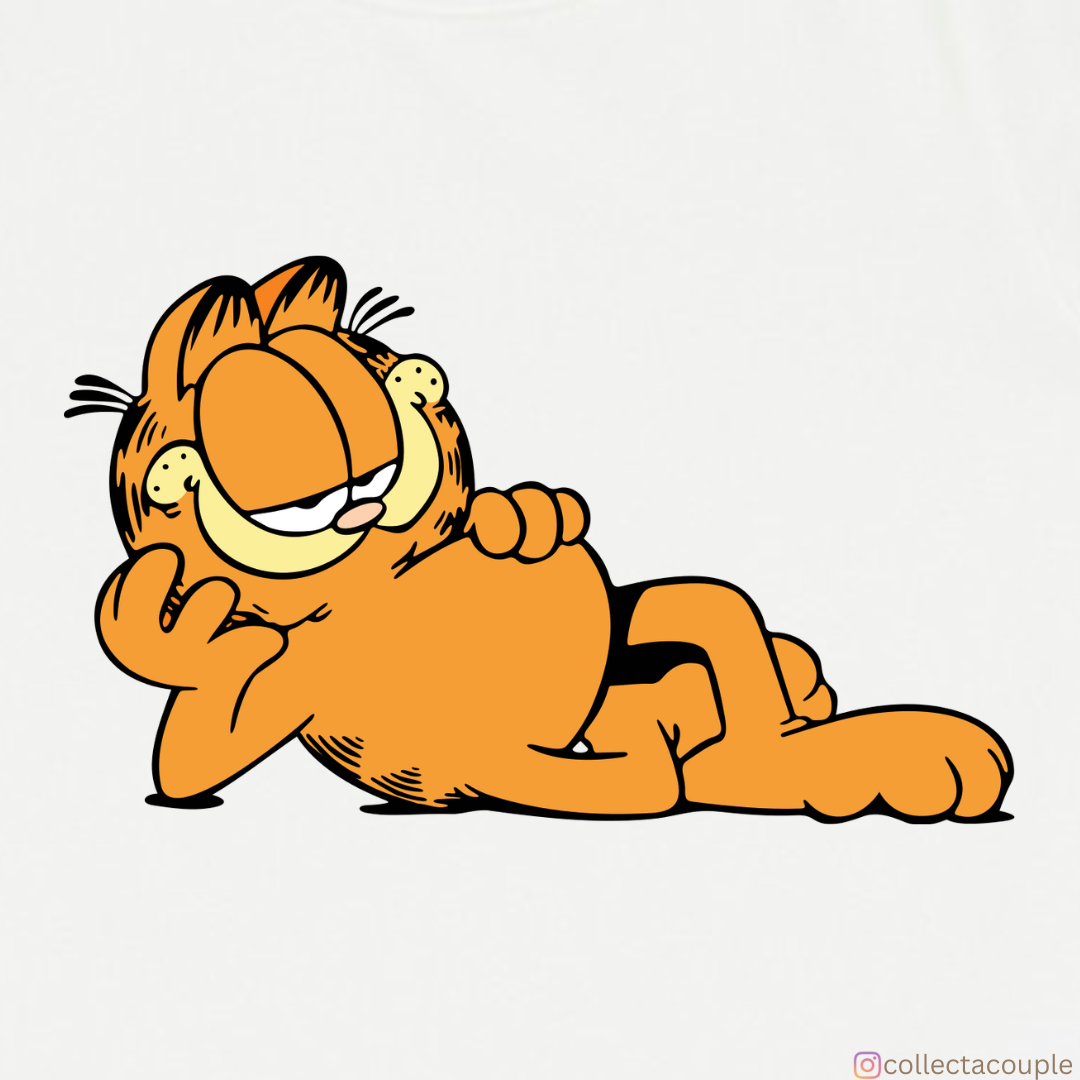 Garfield: Laying Pose Illustration Unisex T-shirt