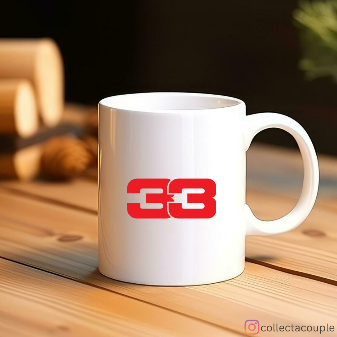 Max Verstappen: 33 Logo Mug