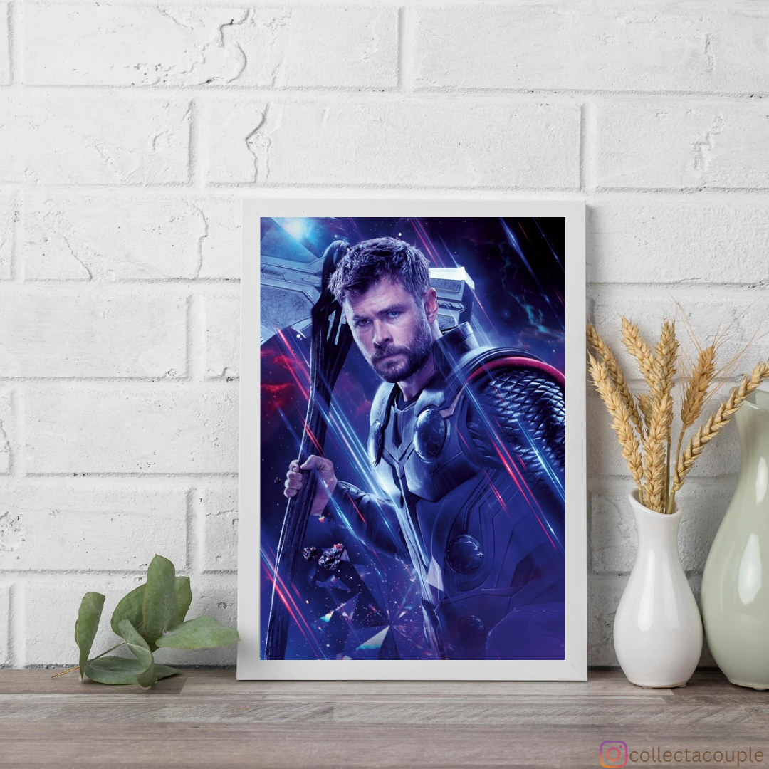 Thor: Pose Framed Poster