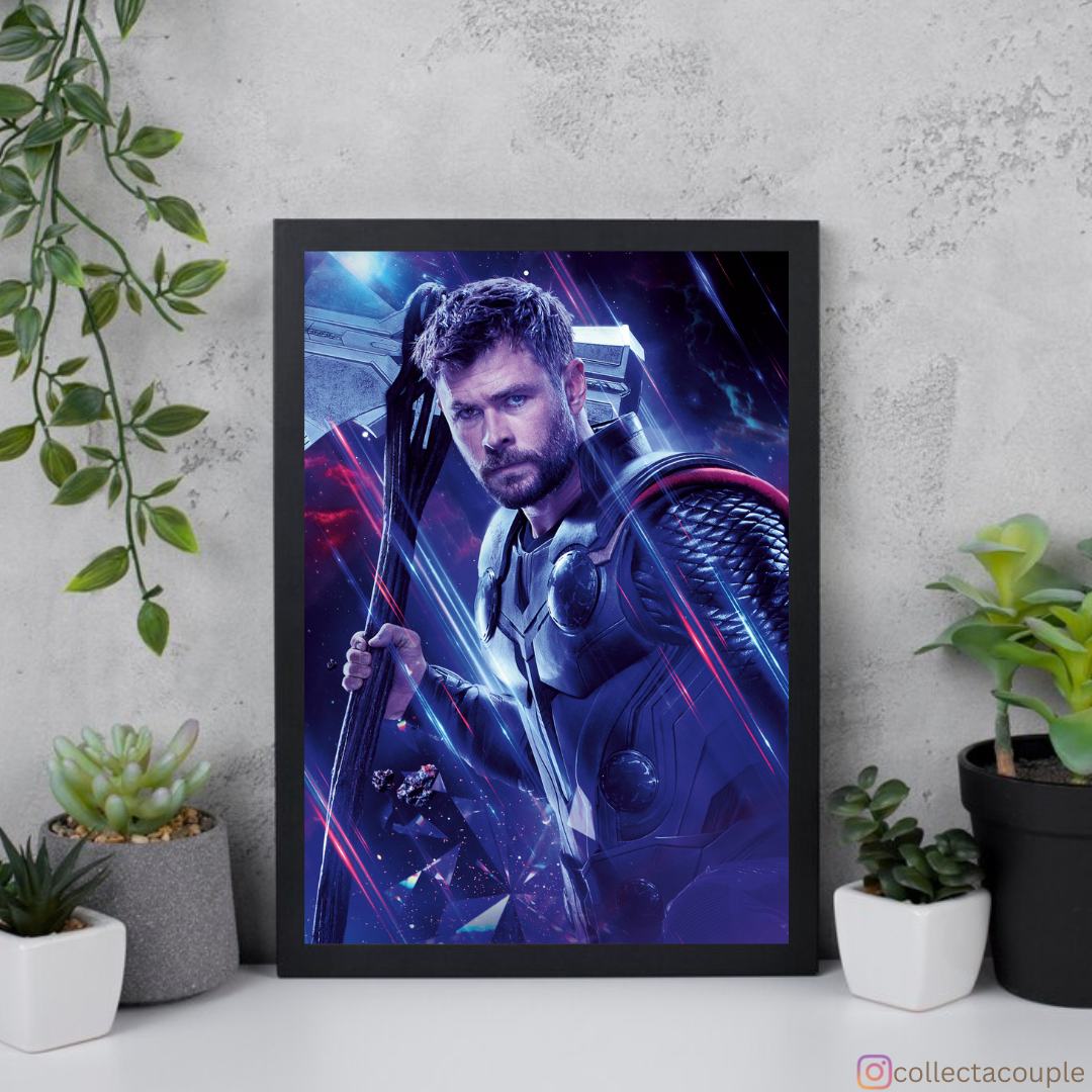 Thor: Pose Framed Poster